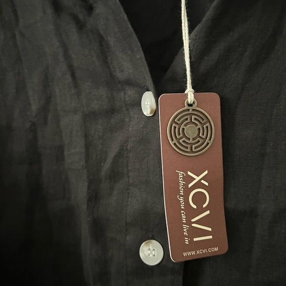 NWT XCVI Long-Sleeve Button Linen Blouse- Dark Grey/Black Size Medium - Picture 4 of 7